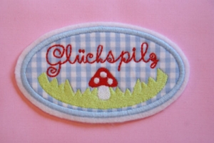 Fliegenpilz , Button, Vichykaro hellblau