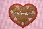 Herzilein auf braunem Velour, Rand rot